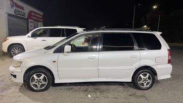 продаю связи с переездом: Универсал Mitsubishi RVR Sport Gear белого цвета, оснащенный