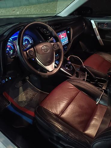Toyota: Toyota Corolla: 2019 г., 1.8 л, Вариатор, Гибрид, Седан — 6