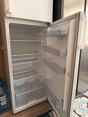 Техника для кухни: Холодильник Beko, Б/у, Двухкамерный, 60 * 175 * 43 — 3