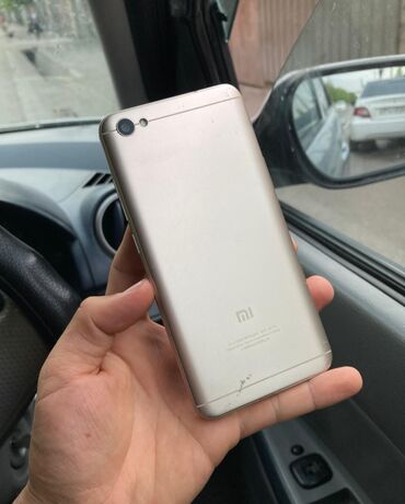 телефон xiaomi mi4i: Xiaomi, Redmi Note 5, Б/у, 32 ГБ, цвет - Серебристый, 2 SIM