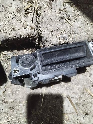 Панели, обшивки: Запчасть на Мерседес 211 Фара простой правая сторона Болоки,рамки — 20