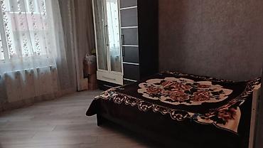 sabucda kiraye ev: Xırdalanda duz teze bazarın yaninda 3 otaqlı bina evi her bir şəraiti — 1