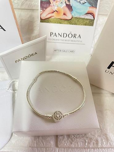 Narukvice: Pandora narukvica Vel:21cm Cena:1700din (Samo narukvica bez — 2