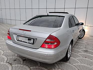w211 buferi: Mercedes-Benz E 240: 2.6 l | 2002 il Sedan — 2