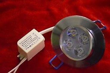 din 2690: LED ugradna rozetna 4 x 1W. Ugradna LED lampa Metalna, ugradna, sa — 9