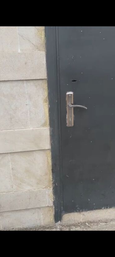 Uzunmüddətli kirayə evlər: 40 kv. m, 1 otaqlı, Su, İnternet, Telefon — 24