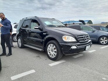 Mercedes-Benz: Mercedes-Benz ML-Class (W163) SUV - Kuzov: qara rəng, 5 qapı — 3