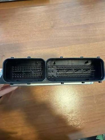 auto otpad becej: MOTORNI KOMPJUTER ZA VOLKSWAGEN GOLF 7, PASSAT B8, TIGUAN - 04L907309E — 2