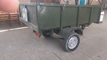 Qoşqular: Yük daşımaq üçün hazırlanmış, tünd yaşıl rəngli ikitəkərli qoşqu — 4