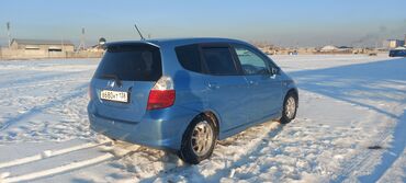 мерс 200 с: Honda Fit: 2005 г., 1.3 л, Вариатор, Бензин, Седан