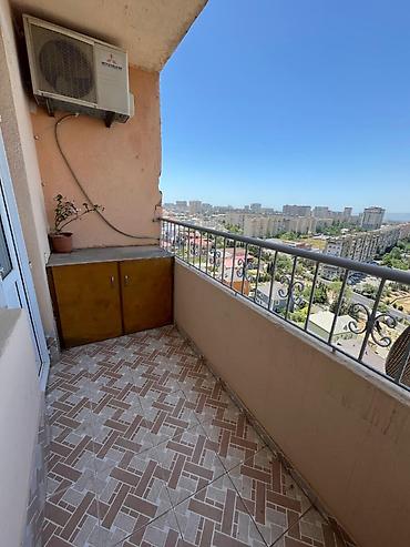 9 mərtəbə: 3 otaqlı, Yeni tikili, 130 kv. m — 10