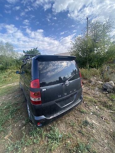 скутеры водные: Toyota Noah: 2003 г., 2 л, Автомат, Бензин, Минивэн — 3