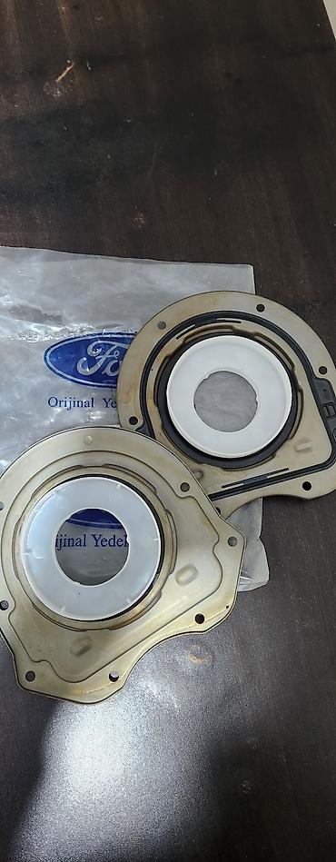 ford sedan: Ford Transitin muherrikin arxa salniki.Orginal. 2 eded var. Bir ededi — 1