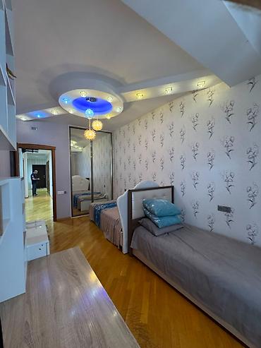 kreditdədir: 🏡 28 May metrosundan cəmi 5 dəqiqəlik məsafədə tam təmirli mənzil — 5
