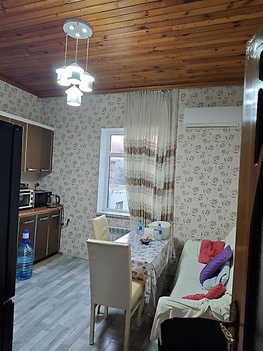 evlər: Şüvəlan qəs. 6 otaqlı, 170 kv. m, Yeni təmirli — 7