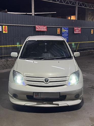 Toyota: Toyota ist: 2002 г., 1.5 л, Автомат, Бензин, Хэтчбэк — 9