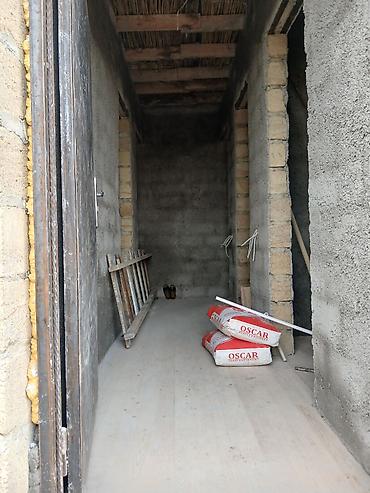 qubada obyekt satilir: 4 otaqlı, 150 kv. m, Kredit yoxdur, Təmirsiz — 2