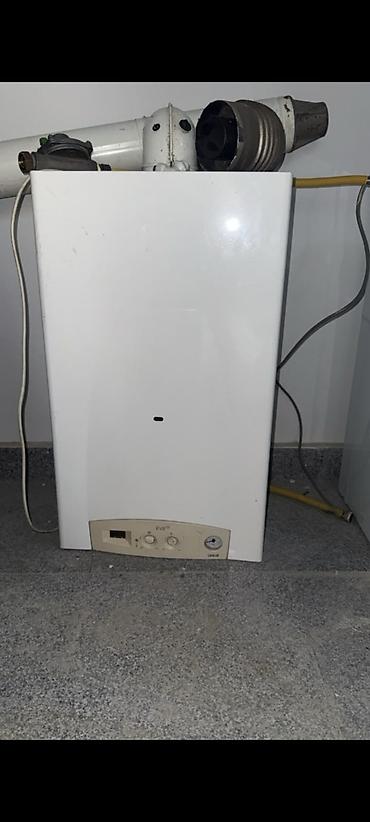 Qızdırıcı və isidicilər: Nigar💚 Kombi satlır 230 m 24 luk tam işlək prablemi yoxdu unvan. 9 — 1
