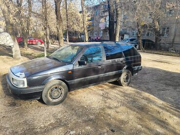 Volkswagen: Volkswagen Passat: 1991 г., 1.8 л, Механика, Бензин, Универсал