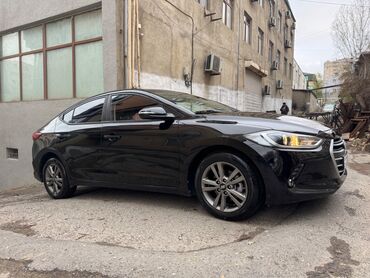 Hyundai: Hyundai Elantra: 1.6 l | 2016 il Sedan — 16