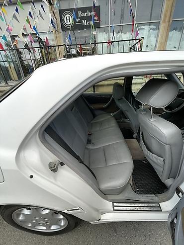 2106 most: Mercedes-Benz C 230: 2.3 l | 1999 il Sedan — 5