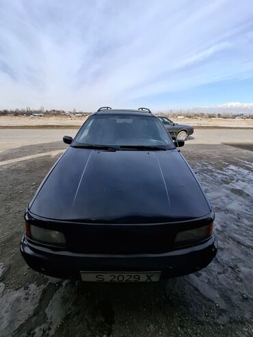 Volkswagen: Volkswagen Passat: 1992 г., 1.8 л, Механика, Бензин, Универсал