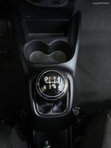 Toyota: Toyota Yaris: 1.4 l. | 2016 έ. Χάτσμπακ — 12