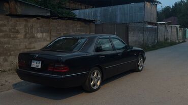 Mercedes-Benz: Mercedes-Benz E-Class: 1998 г., 3.2 л, Автомат, Бензин, Седан