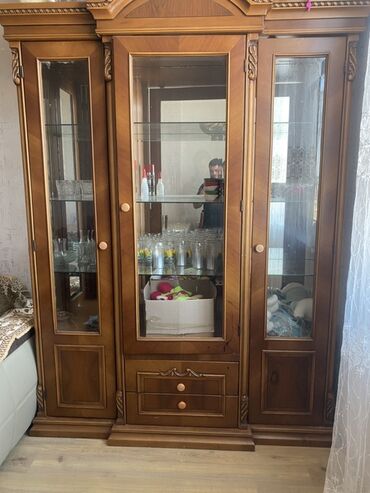 Распашной, 3 двери Прямой шкаф, Горка