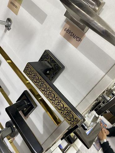 Эшиктин туткасылар: Ручка дверная декоративная, модель X85-829 BLACK. - Тип: нажимная — 2