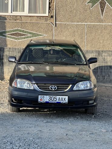 на прадо: Toyota Avensis: 2001 г., 1.6 л, Механика, Бензин, Хэтчбэк