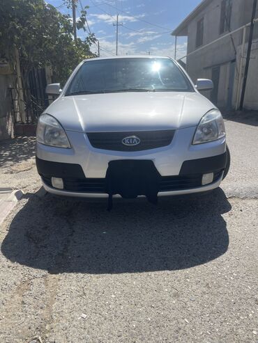 kia volkswagen: Kia Pride: 1.5 л | 2005 г. Седан