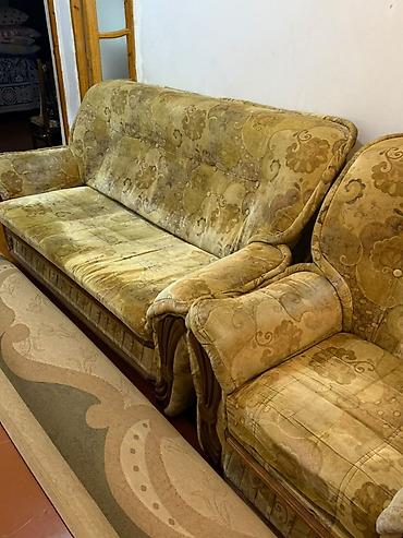 divan ortuleri: Klassik yumşaq mebel dəsti - Tərkib: 1 ədəd geniş divan + 2 ədəd — 3