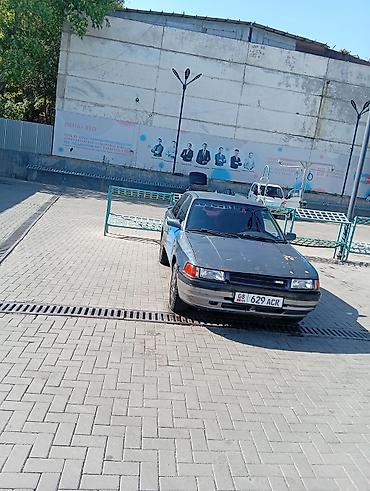 Mazda: Mazda 323: 1990 г., 1.8 л, Механика, Бензин, Седан — 2