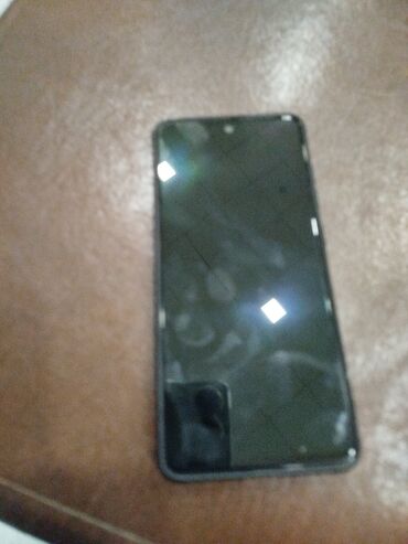 samsung s8 plus: Samsung A 51 telfonudu hec bir problemi yoxdu qadin telfonudu ustaya