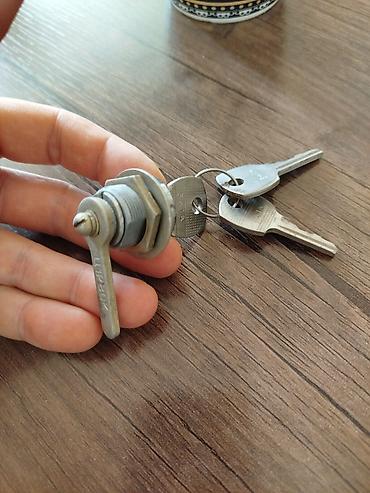 Avtomobil qapıları: Məhsul: Retro avtomobil üçün qapı kilidi dəsti Təsvir: - — 8