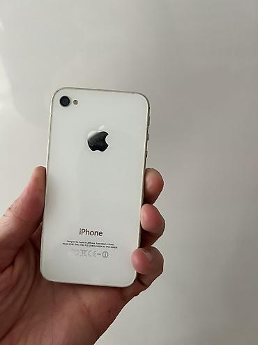 Apple iPhone: IPhone 4S, Б/у, 16 ГБ, Белый, Зарядное устройство, Кабель — 1