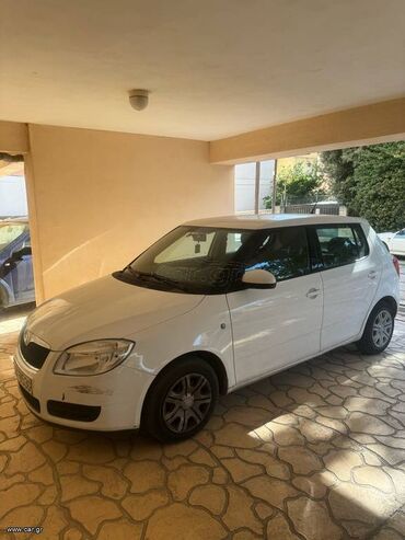 Skoda Fabia: 1.4 l. | 2010 έ. 91776 km. Χάτσμπακ