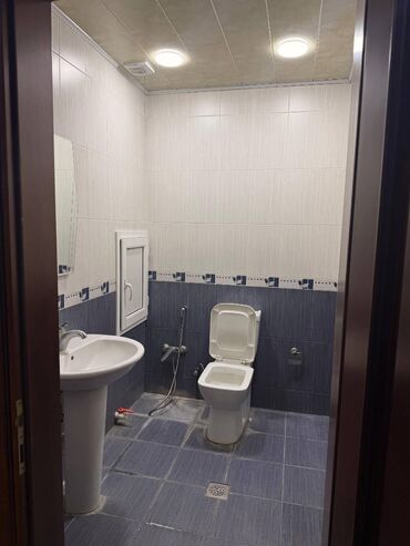 Uzunmüddətli kirayə mənzillər: Menzil hezi aslanov metrosunun cixişinda yerleşir. BOŞ — 5