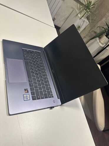 диск сони 4: Ноутбук, Huawei, 8 ГБ ОЭТ, AMD Ryzen 5, 15.6 ", Колдонулган, Татаал эмес тапшырмалар үчүн, эс тутум SSD