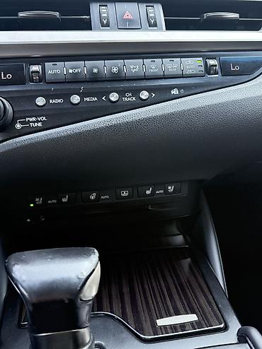 купить лексус ес: Lexus ES: 2019 г., 2.5 л, Автомат, Гибрид, Седан — 9
