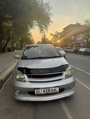 Toyota: Toyota ist: 2003 г., 1.5 л, Бензин