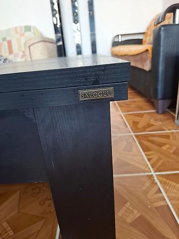 yığılan stol: Saloglu firmasinin transformer masa ela veziyyetde eni 80sm uzunu — 3