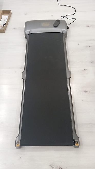 sak qosqu: Minimalist yürüş yolüstü qaçış/yürüş cığırı (under-desk treadmill) — 2