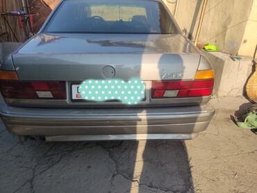 семёрка машина: BMW 730: 1989 г., 3 л, Механика, Бензин, Седан