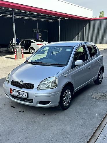 Toyota Vitz: 2003 г., 1.3 л, Автомат, Бензин, Хэтчбэк