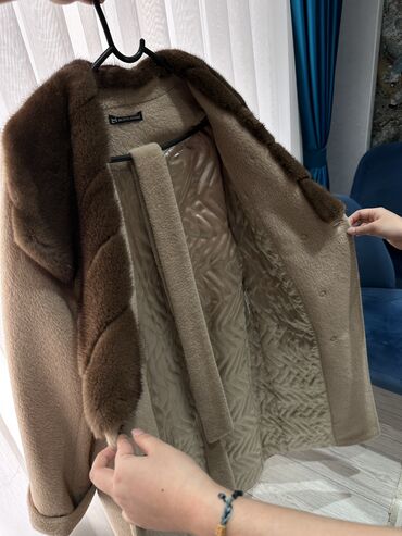 Пальто: Срочно супер акция ‼️ Цена 20 000 сом‼️ Пальто зимнее Ношу 48 — 3