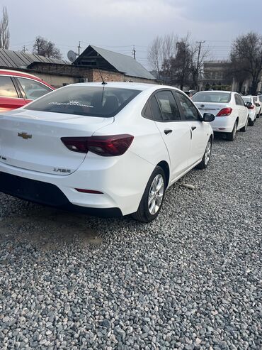 Chevrolet: Chevrolet : 2019 г., 1 л, Автомат, Бензин, Седан