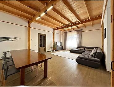 Продажа коттеджей и домов: 🏡 Продаётся современный дом в престижном районе Орто-Сай! 📐 Площадь — 1
