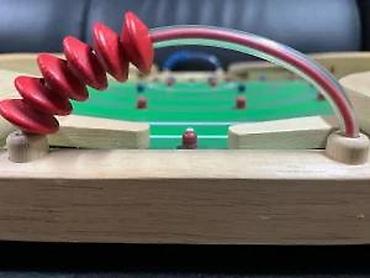 Društvene igre: Drvena stona igra Flip Kick – fudbalski fliper - Kompaktno drveno — 9